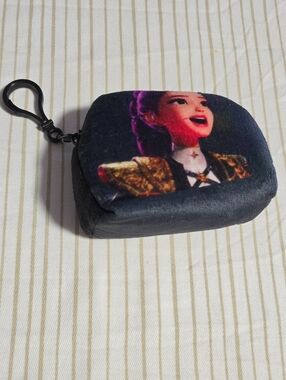 K-pop Black Character-Print Mini Keychain Pouch